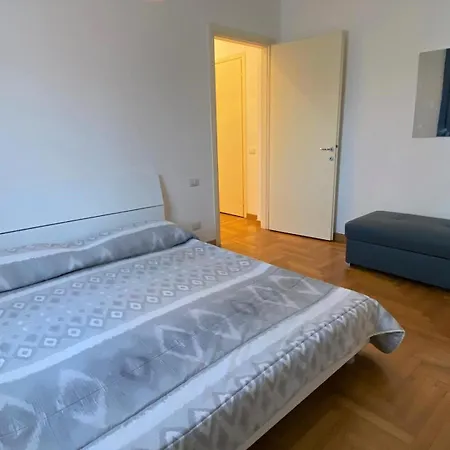 Lägenhet The Little Duck - Modern With Balcony *