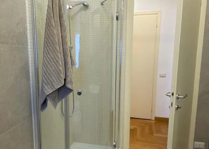 The Little Duck - Modern With Balcony Apartament Como